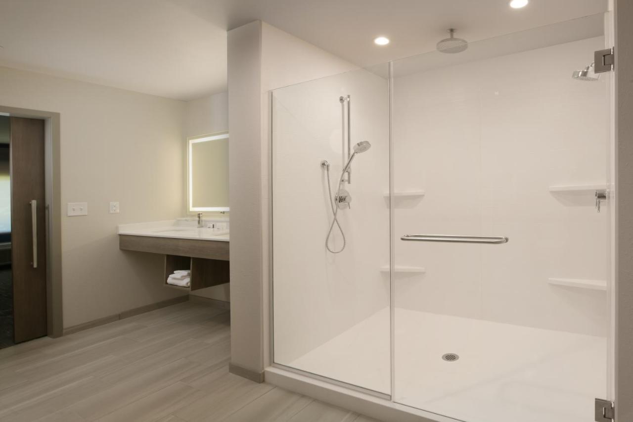 Holiday Inn Express & Suites - Williamstown - Glassboro By Ihg Екстер'єр фото