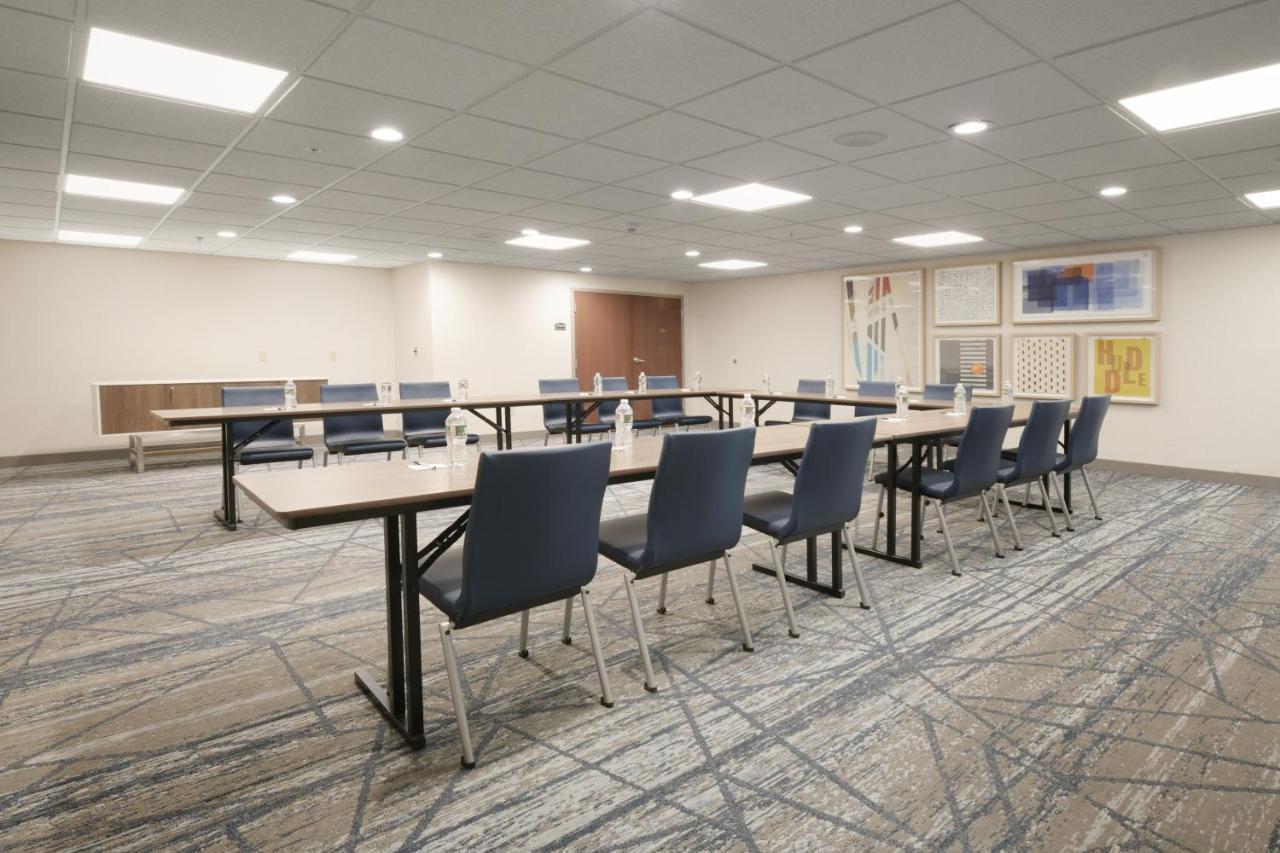 Holiday Inn Express & Suites - Williamstown - Glassboro By Ihg Екстер'єр фото