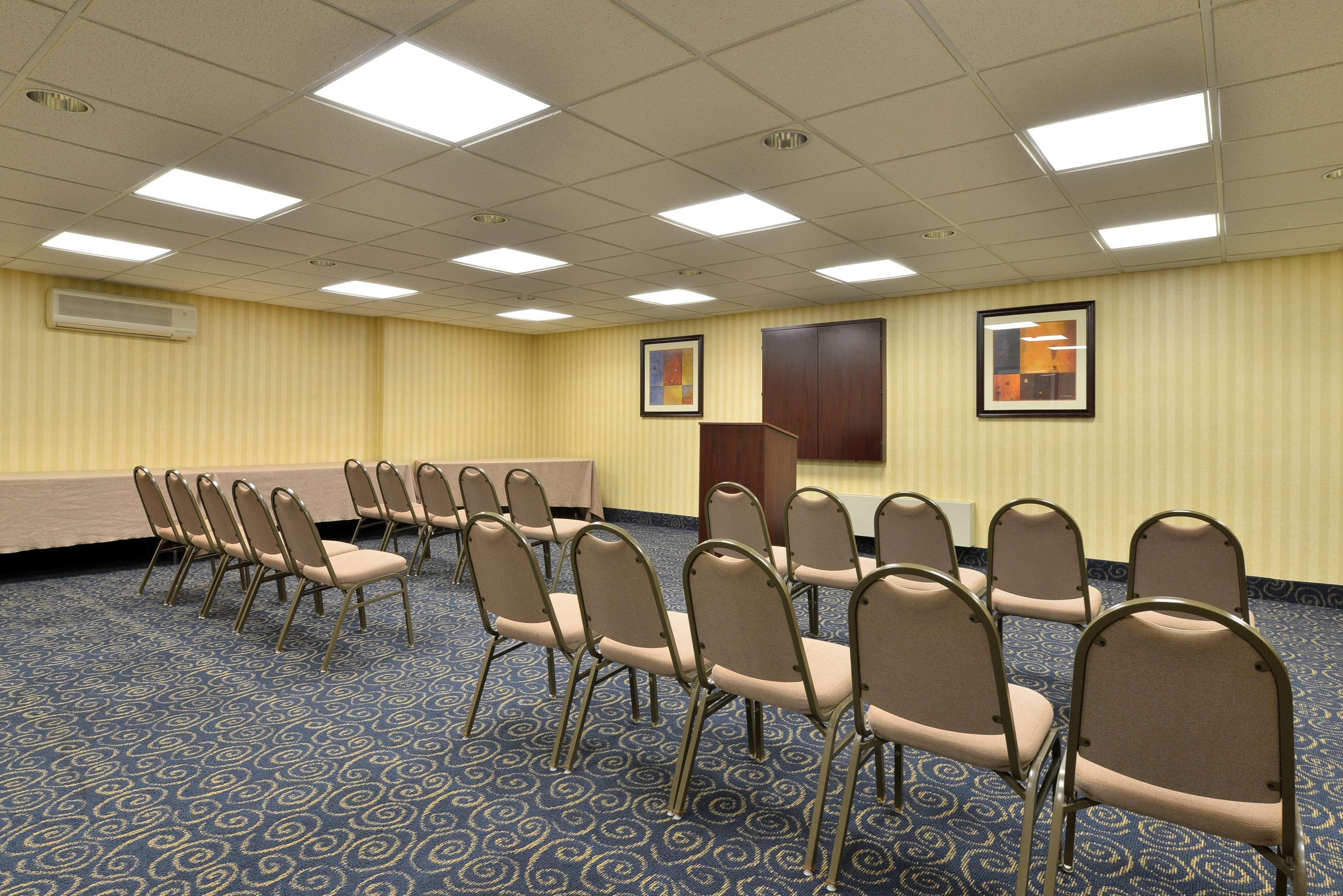 Holiday Inn Express & Suites - Williamstown - Glassboro By Ihg Екстер'єр фото