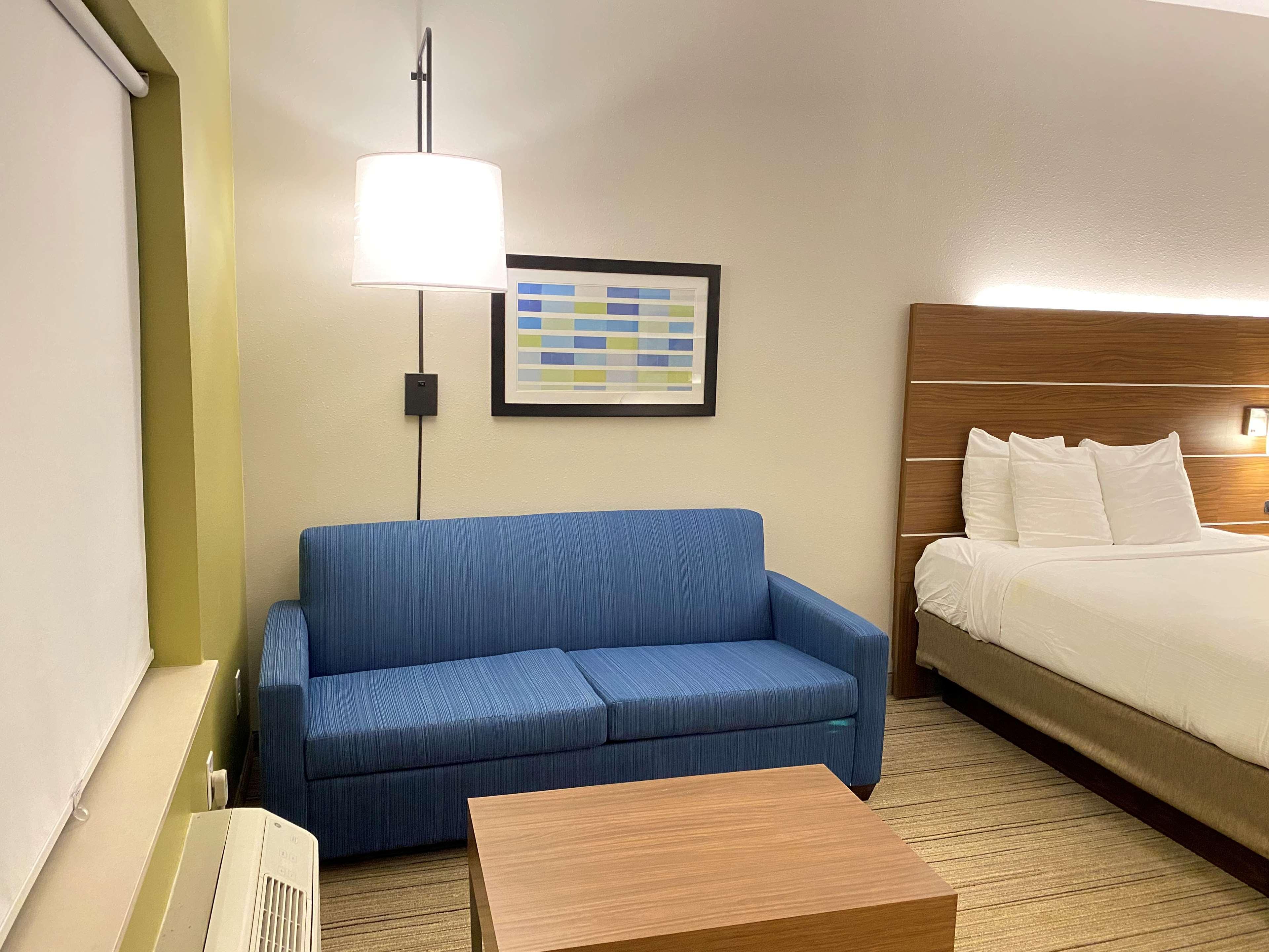 Holiday Inn Express & Suites - Williamstown - Glassboro By Ihg Екстер'єр фото