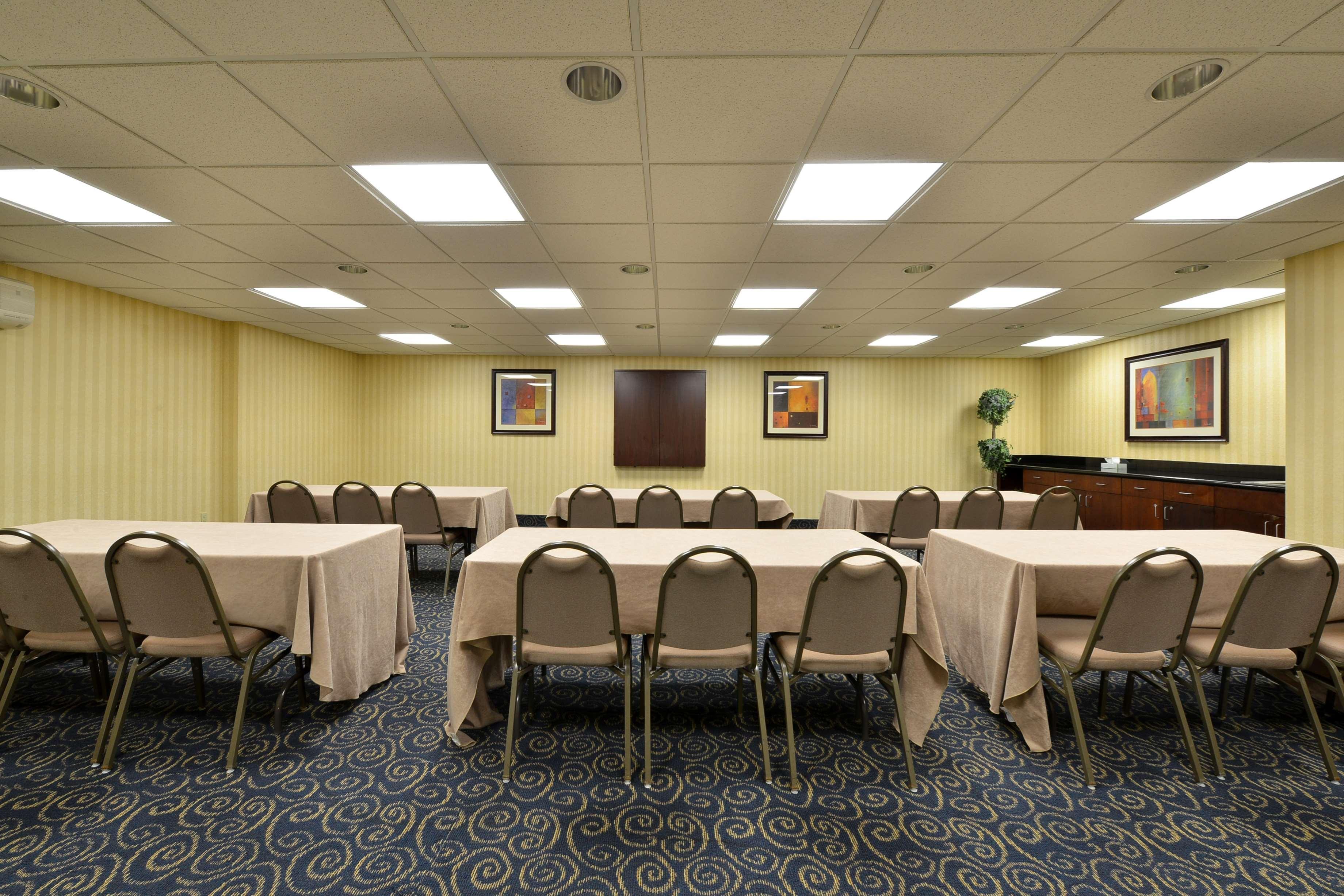 Holiday Inn Express & Suites - Williamstown - Glassboro By Ihg Екстер'єр фото